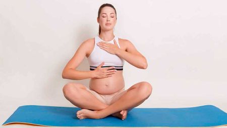 1141f77a8f436f9df01c7004d52118e0 Respiraci&oacute;n completa con Manu Yoga de Vida - HitLive