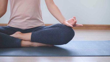 4ac9d28b3d4baf19d57a6e22c785db9c Saludo al Sol con Manu Yoga de Vida - HitLive