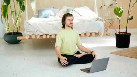 c9ca5acd9872a07b32b0ee176fc52c90 Ejercicios para despertar la Energ&iacute;a con la Respiraci&oacute;n del Rugido con Manu Yoga de Vida - HitLive